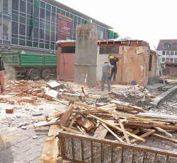 Abbrucharbeiten am Marktplatz Abbrucharbeiten am Marktplatz